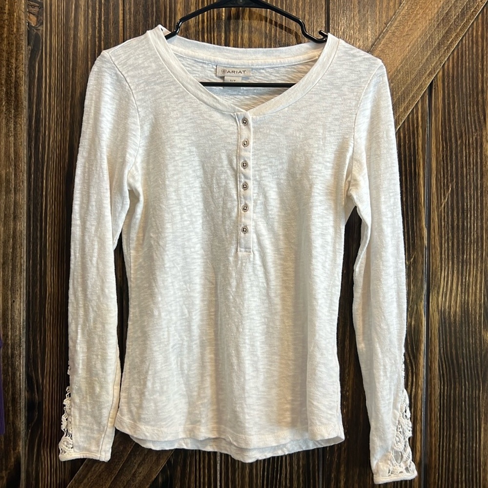 Ariat long sleeve off-white/cream shirt size Small